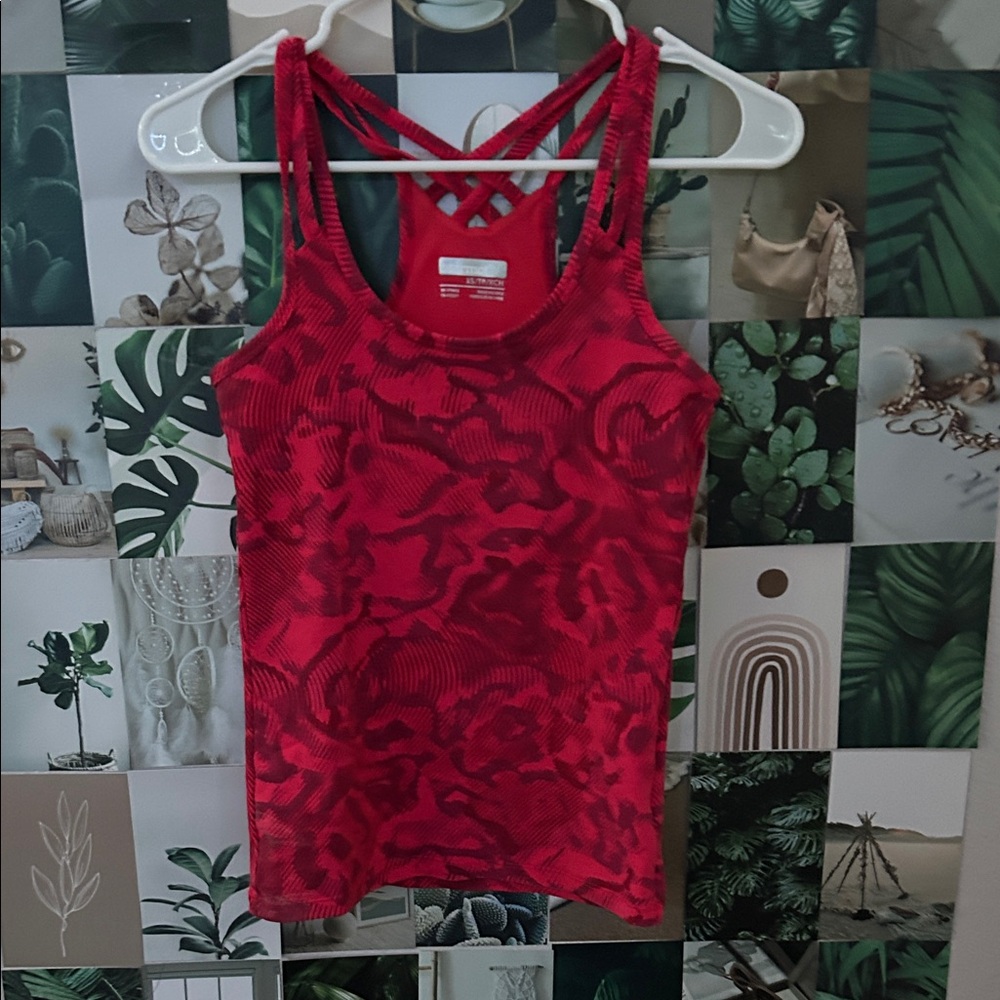 ☑️Marmot Red Patterned Tank Top